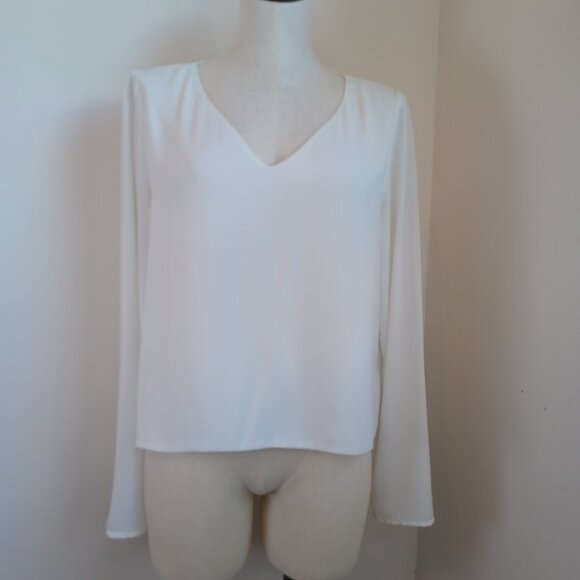 Aritzia Babaton Blouse Murphy White V Neck Cropped Blouse Long Sleeve Womens L - Picture 10 of 15